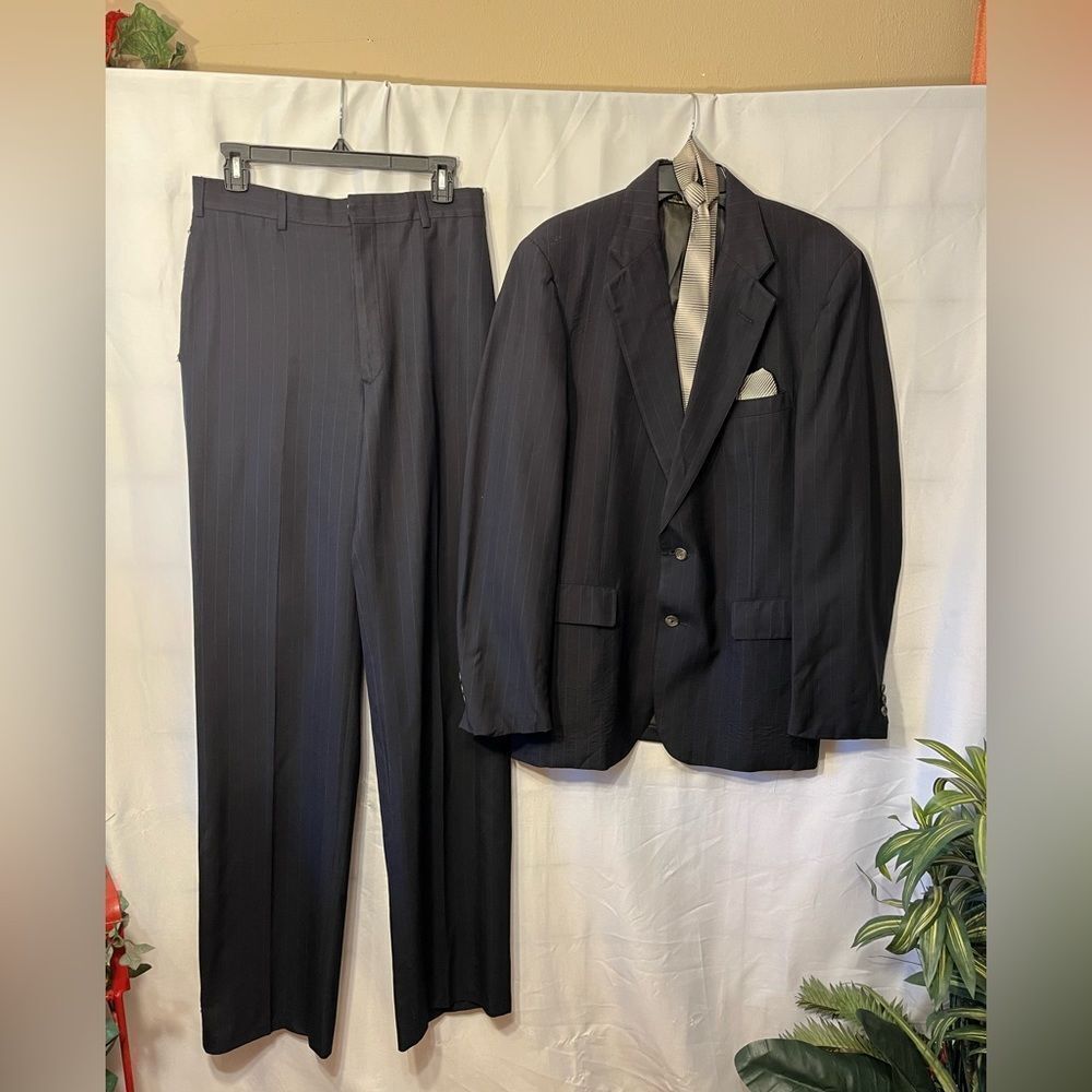 Brooks Brothers Wool Black Pinstripe 2 Button Sport Coat Blazer